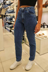 CALÇA JEANS MOM BARRA NORMAL CAFEM00294 REVANCHE