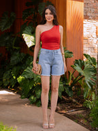 Bermuda jeans denim Skenn detalhe lateral, feminino com comprimento na coxa
