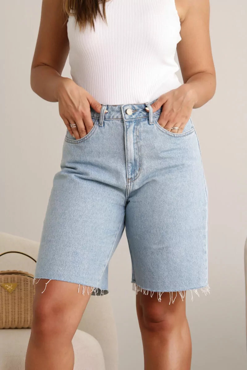 Bermuda jeans Jorts Clara 7613 Alcance frente feminino, azul denim Imagem principal do produto