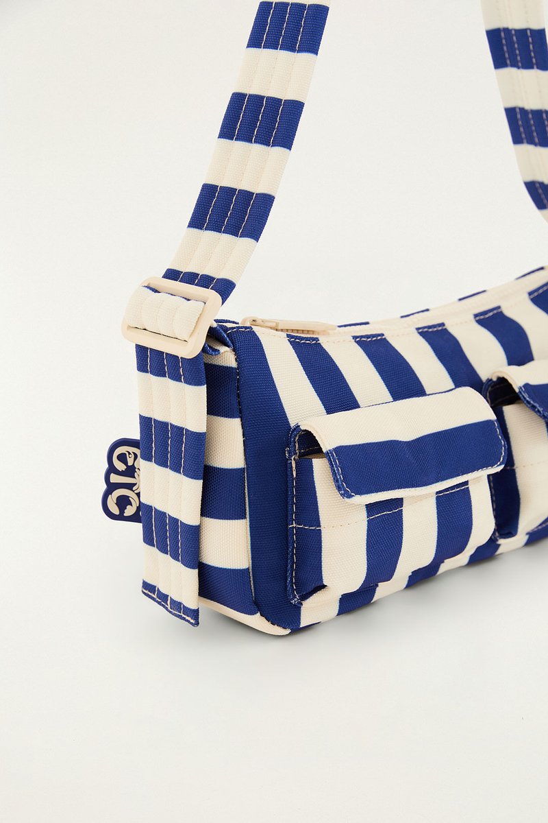Bolsa Feminina Farm ref. BOLSA BAGUETE - VintedoisK