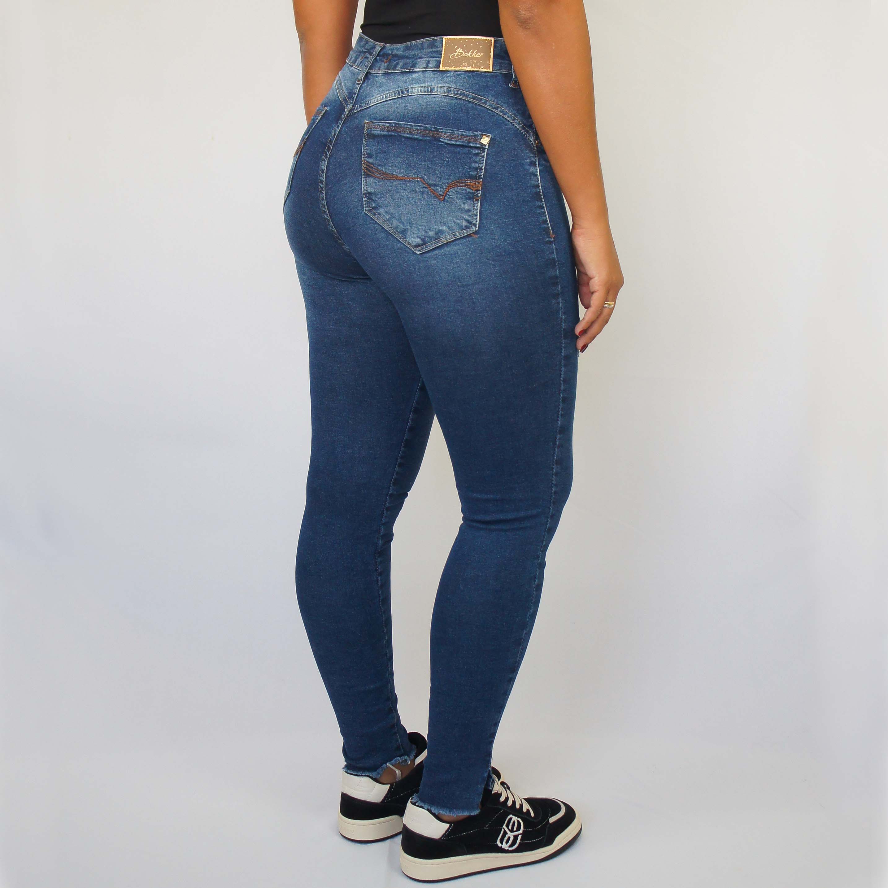 Calça Feminina BOKKER ref. JEANS CIGARRETE - VintedoisK