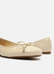 SAPATILHA OFF-WHITE MATELASSÊ BICO REDONDO A 03762 6723 0901 AREZZO