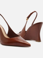 SCARPIN MARROM COURO SALTO ALTO ANABELA SLINGBACK A 13701 0002 0014 AREZZO