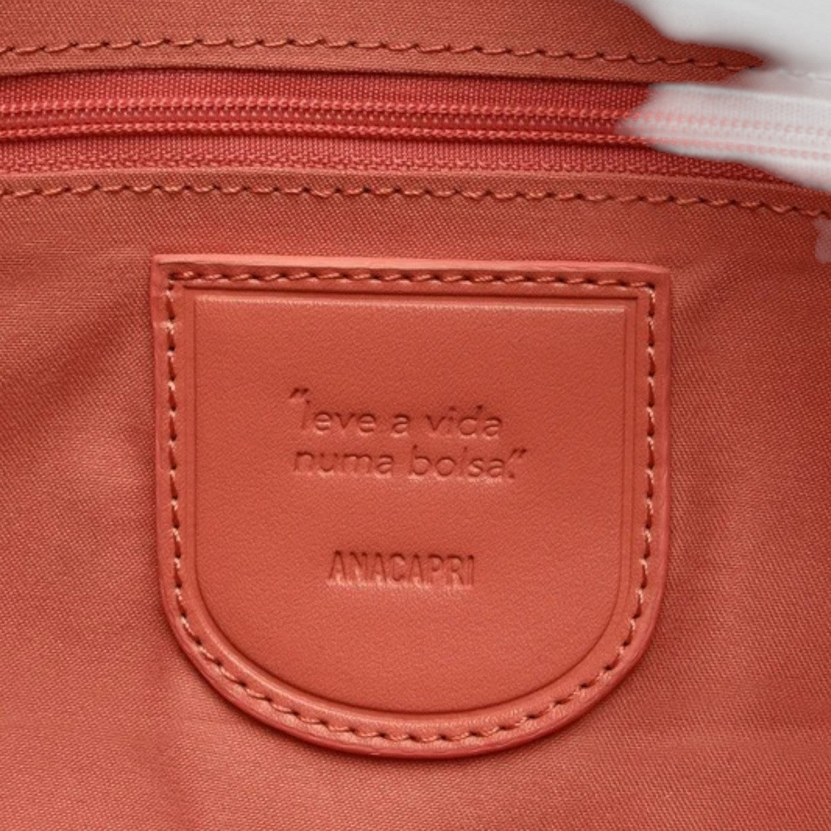 BOLSA SHOPPING GRANDE PUFFER PRETA C 50036 0038 0001 ANACAPRI