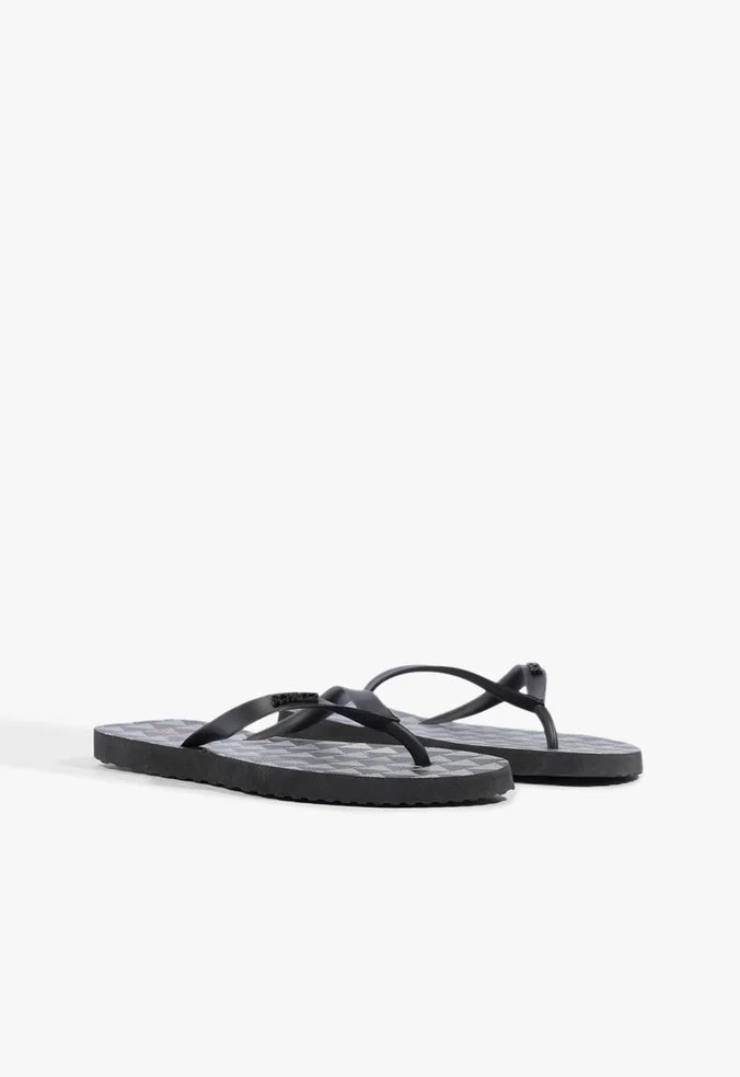 Chinelo Feminina SCHUTZ ref. CHINELO PRETO - VintedoisK