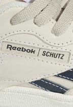 Tênis Feminina SCHUTZ ref. REEBOK OFF - VintedoisK