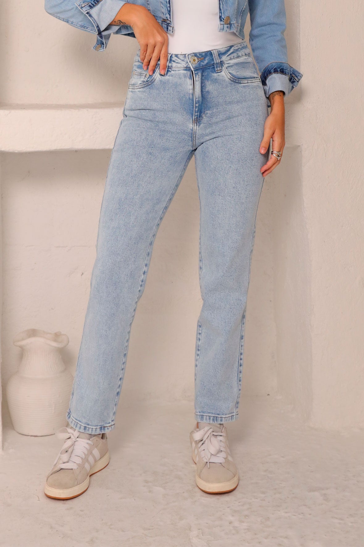 Calça Feminina REVANCHE ref. JEANS RETA - VintedoisK Imagem principal do produto