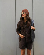Close do tecido denim da bermuda jeans basic Sierra Alcance