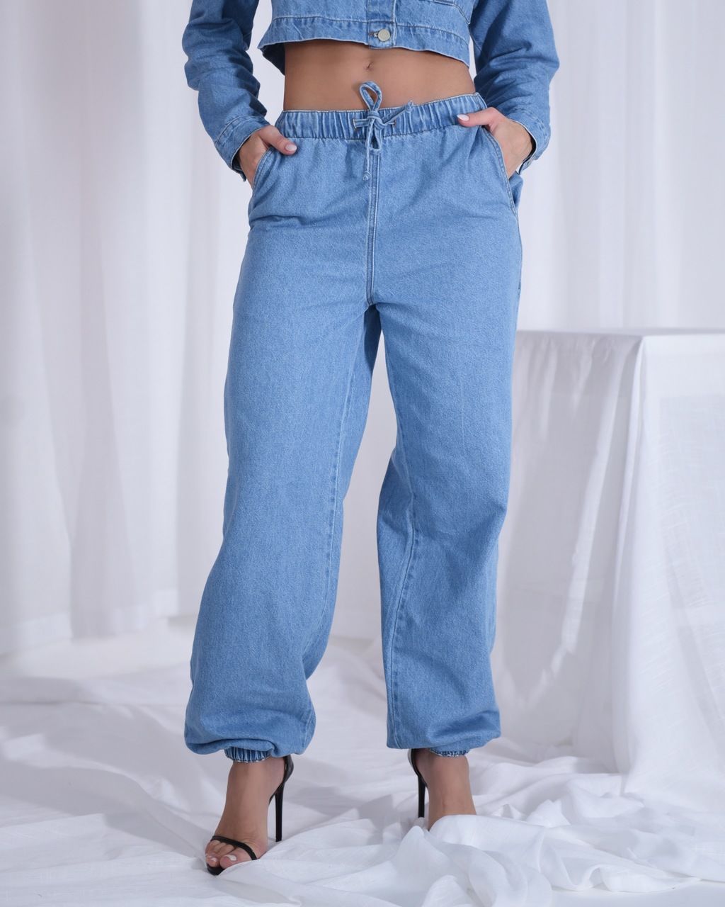Calça Feminina Alcance ref. JEANS PARACHUTE - VintedoisK Imagem principal do produto