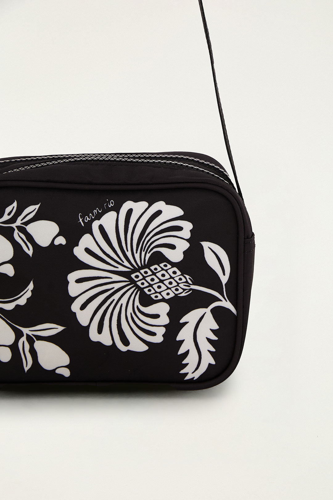 Bolsa Feminina FARM ref. BOLSA FARM - VintedoisK