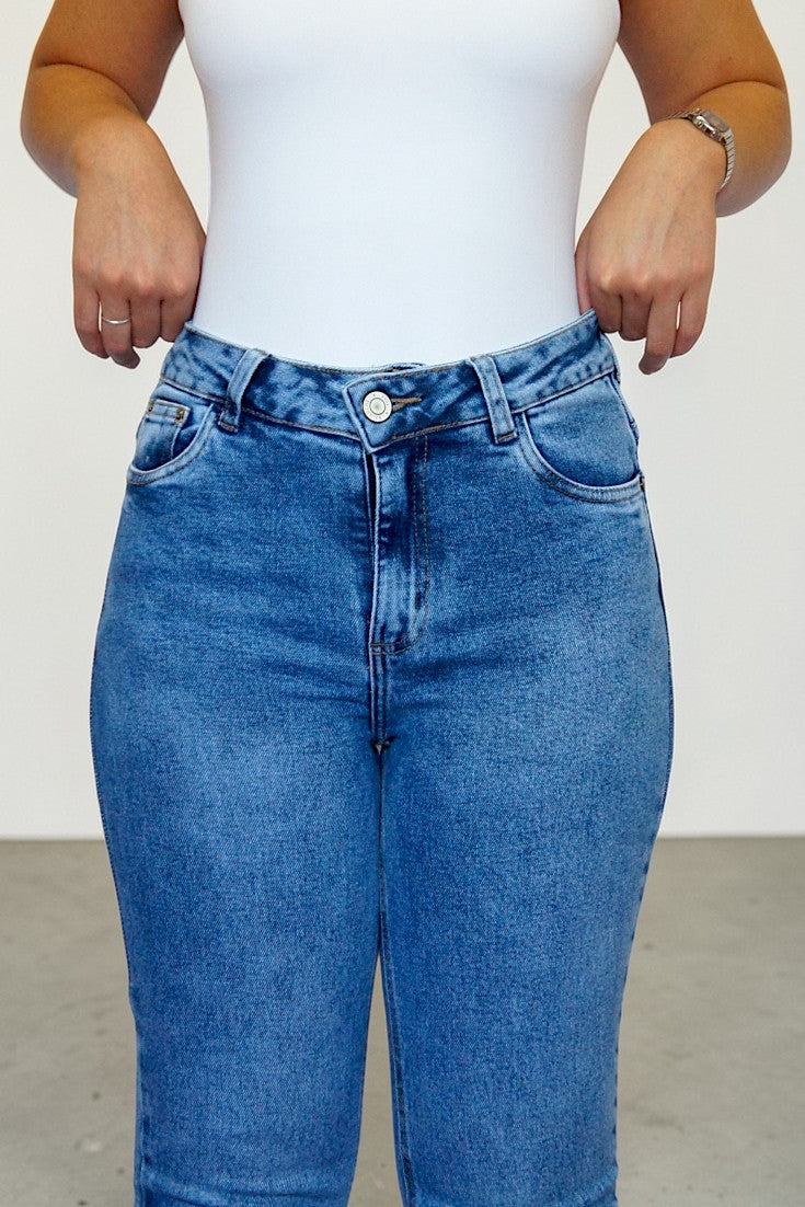 Calça Feminina REVANCHE ref. JEANS RETA - VintedoisK