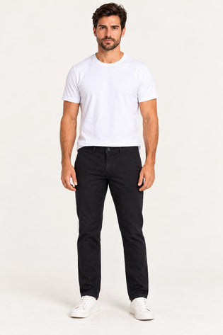 Preto | Calça Masculina Chino de Sarja Barra Normal Revanche — frente
