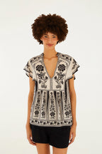 Blusa Feminina Farm rio ref. BLUSA BATA - VintedoisK