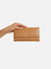 CARTEIRA MARROM COURO GRANDE BÁSICA A 40011 0087 0031 AREZZO