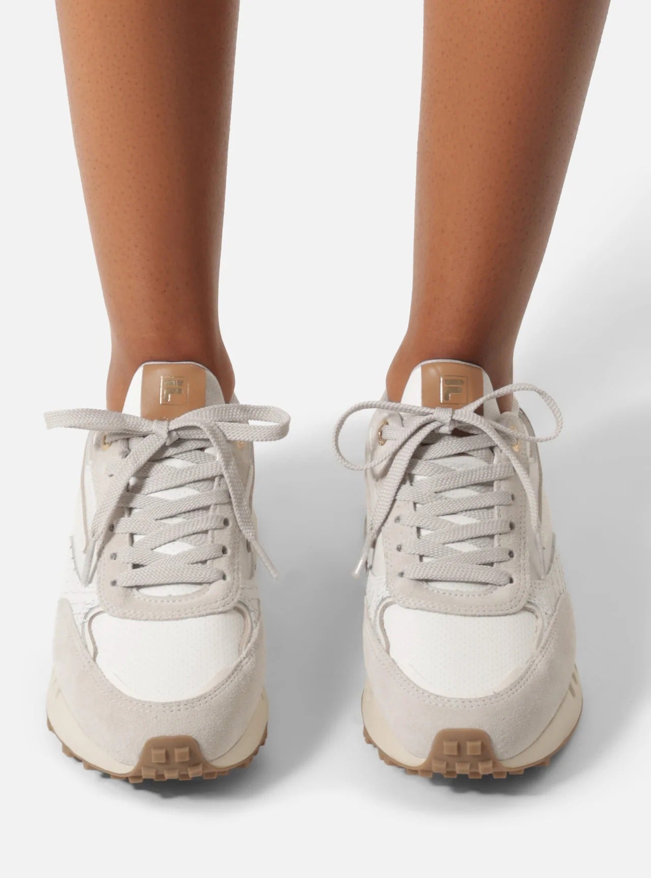 Tênis Feminino Arezzo ref. BRANCO SOLADO - VintedoisK