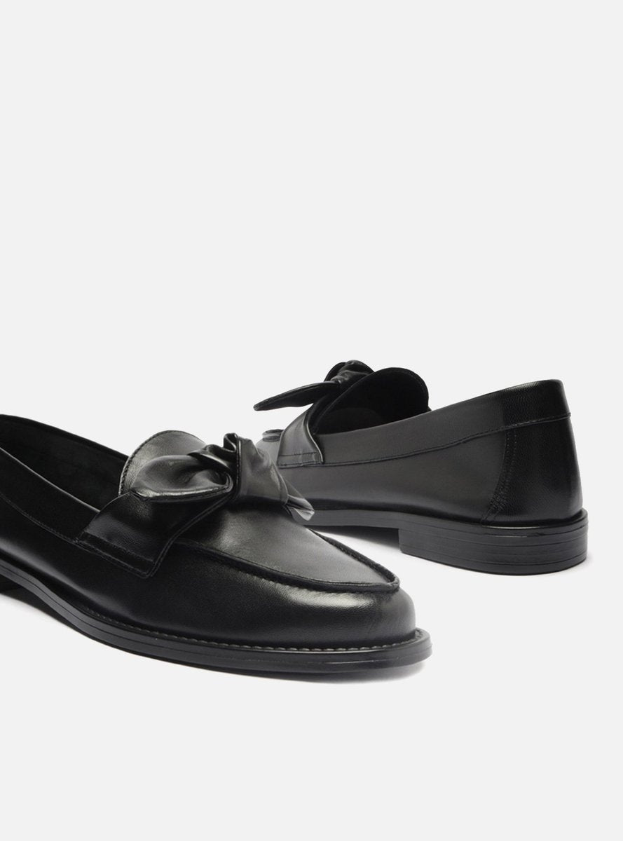 Mocassim Feminino Arezzo ref. MOCASSIM PRETO - VintedoisK