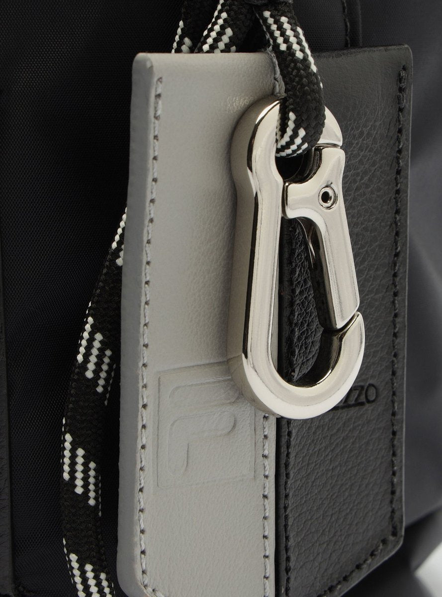 Mochila Feminino Arezzo ref. MOCHILA PRETA - VintedoisK