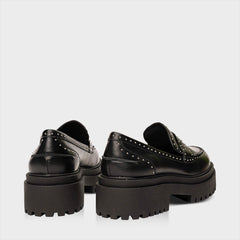 MOCASSIM LOAFER REBITES TRATORADO COURO PRETO 506021 CARRANO - Vintedoisk