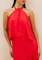 Close detalhe corrente pescoço blusa Cacay feminina