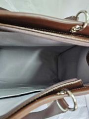 BOLSA SHOPPING GRANDE MARROM ESCURO A 50023 0799 0002 AREZZO