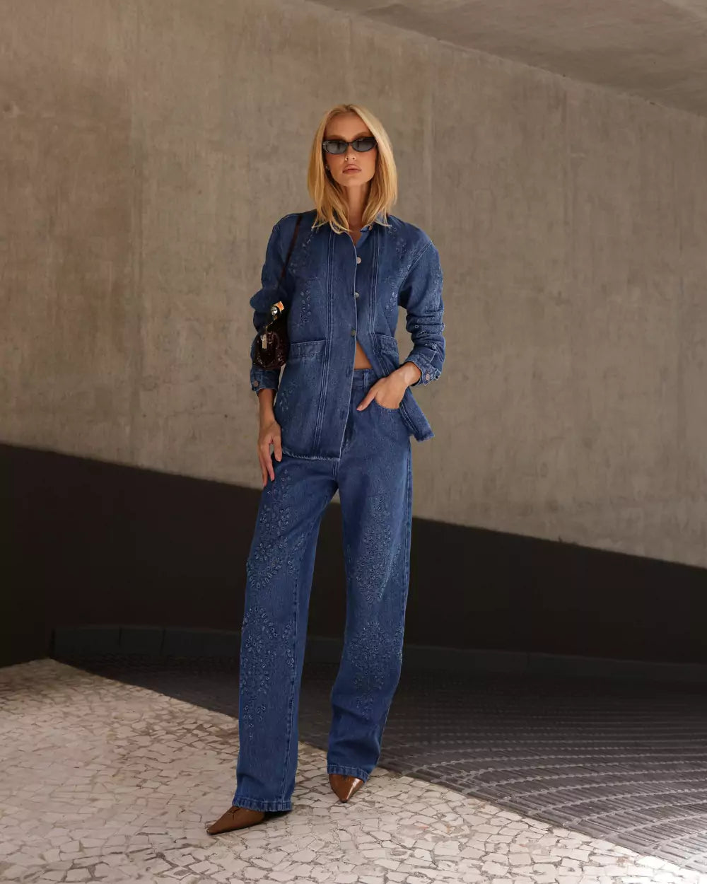 CALÇA JEANS RETA BORDADA BELLE LINE 10665 ALCANCE Imagem secundária do produto