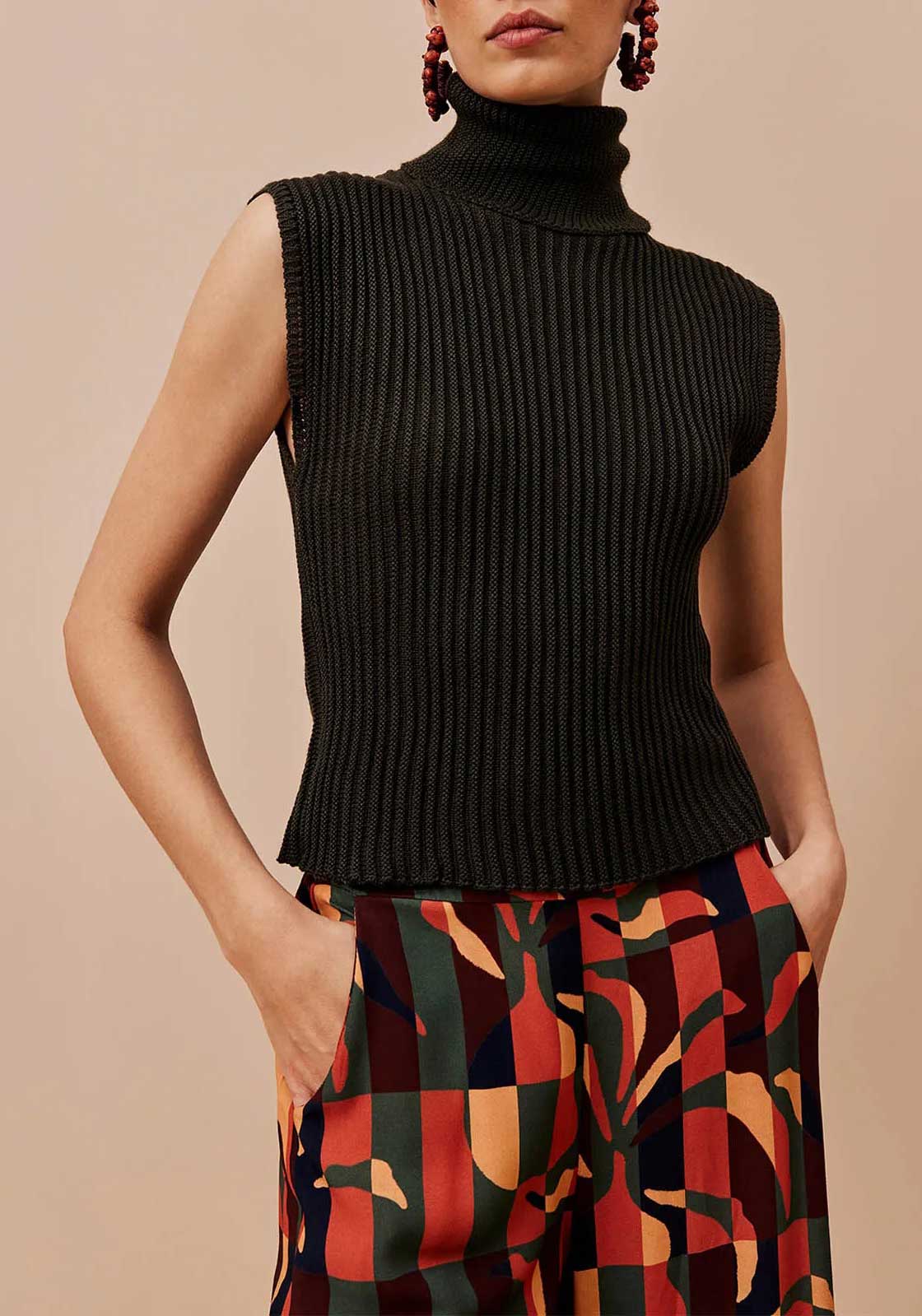 BLUSA CANELADA GOLA ALTA TRICOT 104460 CACAY