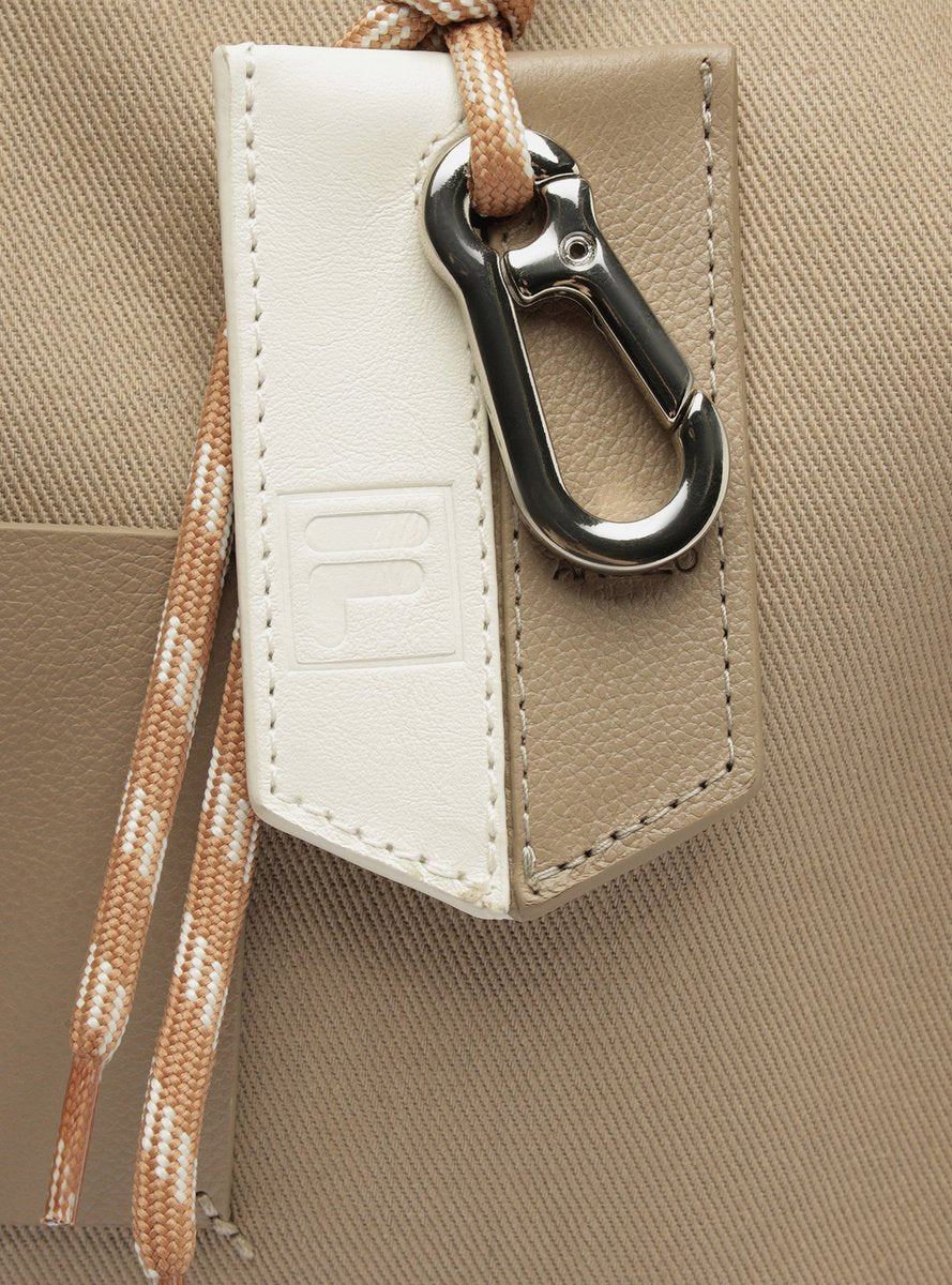 Bolsa Feminina Arezzo ref. BOLSA SHOPPING - VintedoisK