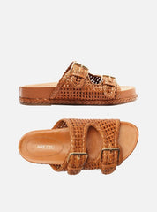 SANDÁLIA PAPETE MARROM TRAMADA FIVELAS A 13562 0001 0001 AREZZO