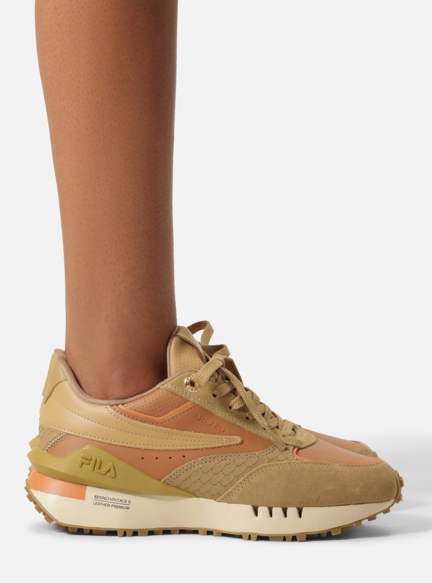 Tênis Feminino Arezzo ref. MARROM MULTIMATERIAL - VintedoisK