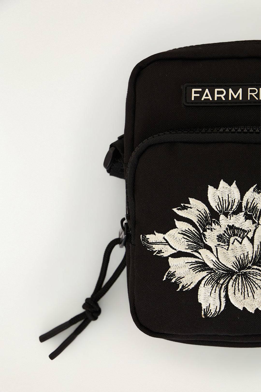 Bolsa Feminina Farm ref. BOLSA FARM - VintedoisK