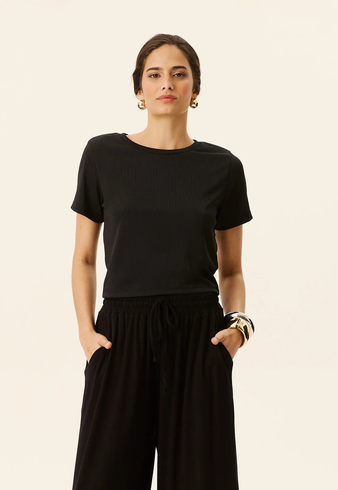 Blusa Cropped Alongado Canelado feminina Cacay frente