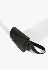 BOLSA TIRACOLO NOOSA PRETA S 50015 0888 0001 SCHUTZ