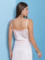 Perfil lateral blusa cetim Gloss 403196 Skenn feminina