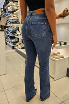 Calça Feminina REVANCHE ref. JEANS FLARE - VintedoisK