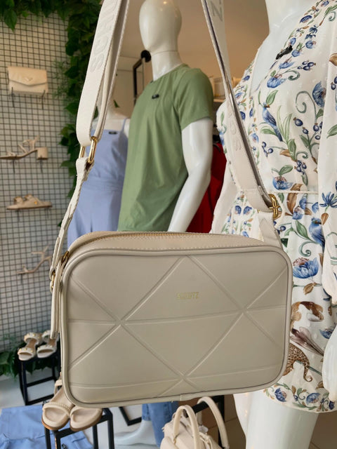 Bolsa Tiracolo Off Textura Triangle S 50010 0830 0002 Schutz — Instagram @lojavintedoisk