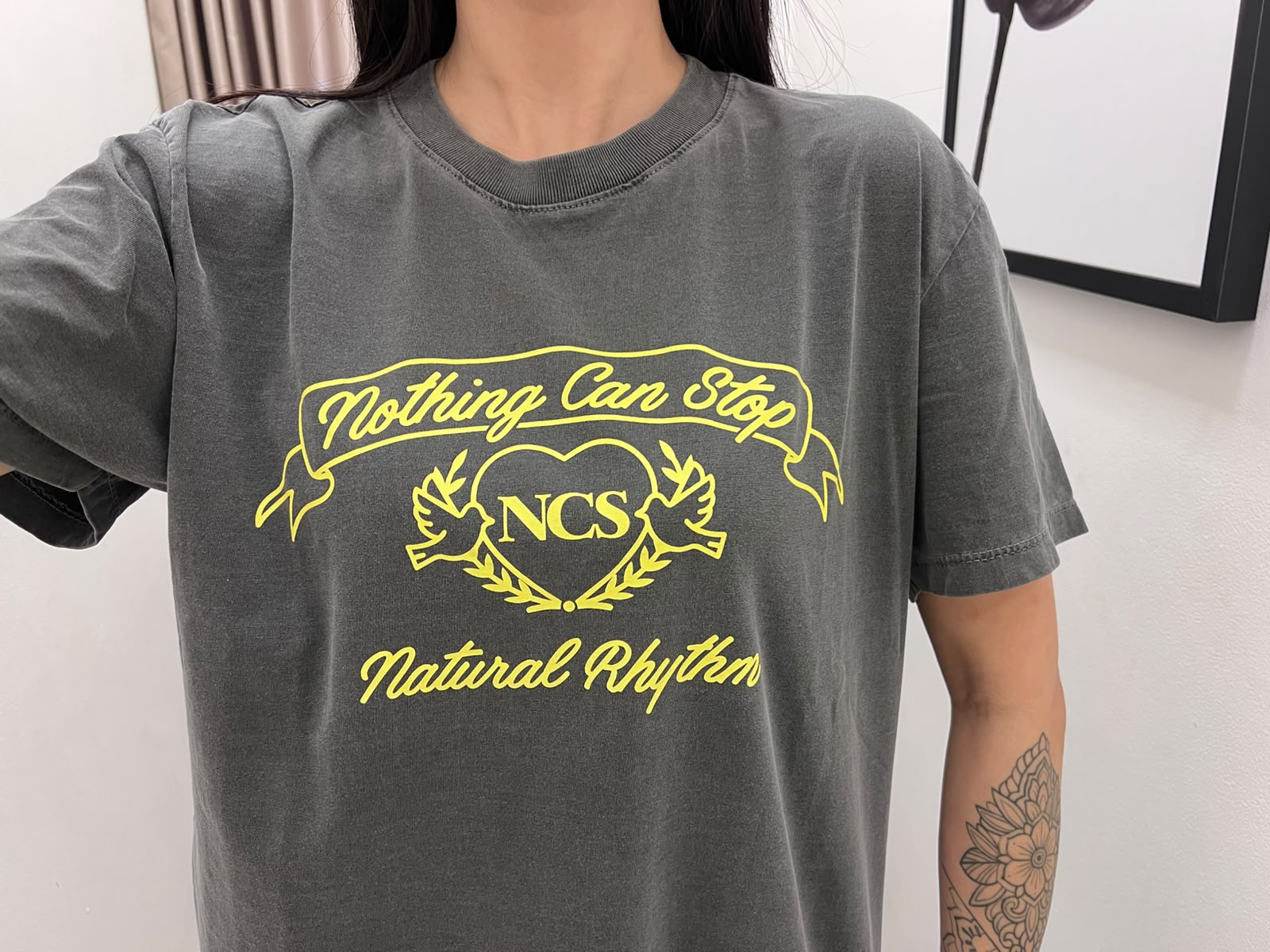 T-SHIRT NEW NOTHING CAN STOP 1920704165B LERRUX Imagem secundária do produto