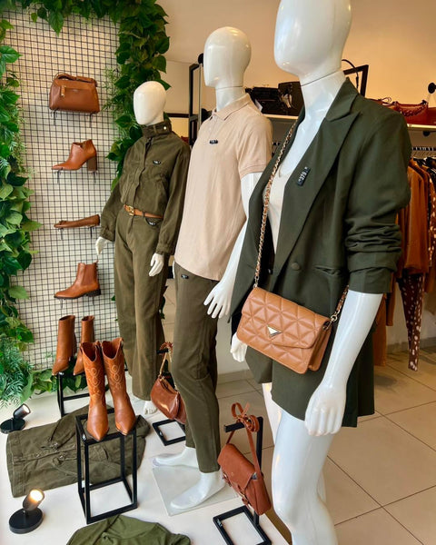 Bolsa Tiracolo Pequena 944 Couro S 50018 1206 0026 Schutz — Instagram @lojavintedoisk