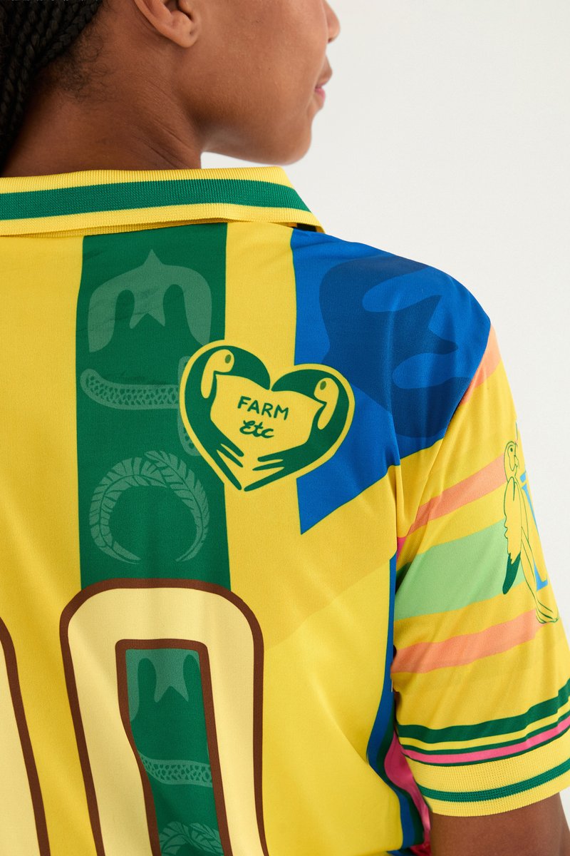Camisa Feminino Farm rio ref. CAMISA ESPORTIVA - VintedoisK