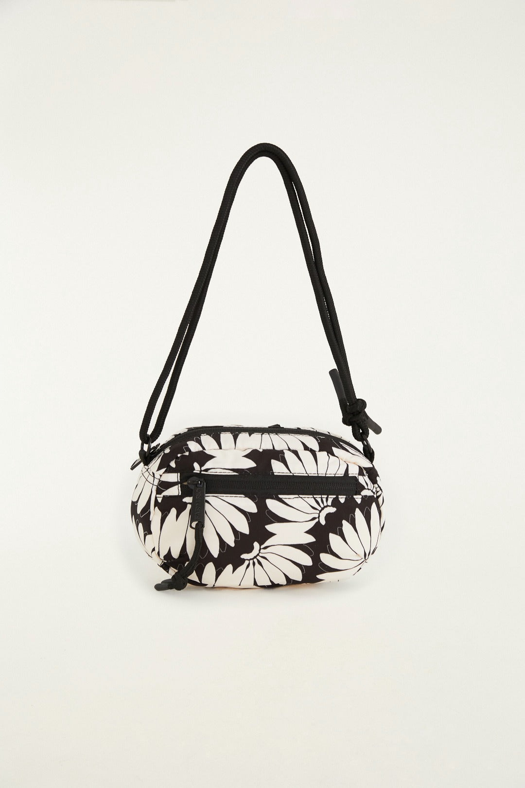 Bolsa Feminina Farm ref. BOLSA CHUCHU - VintedoisK Imagem principal do produto
