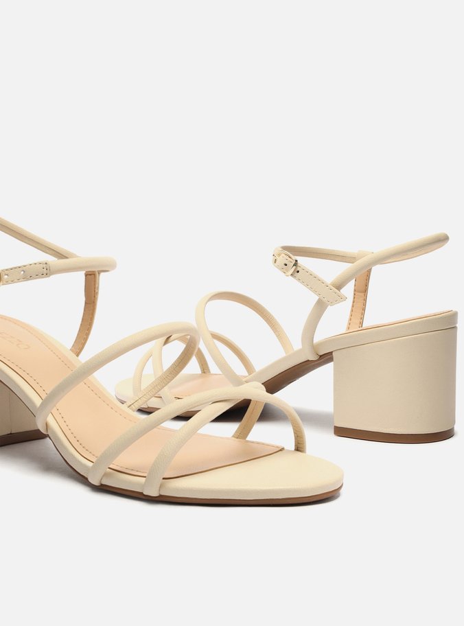 Sandália Feminina AREZZO ref. OFF-WHITE SALTO - VintedoisK
