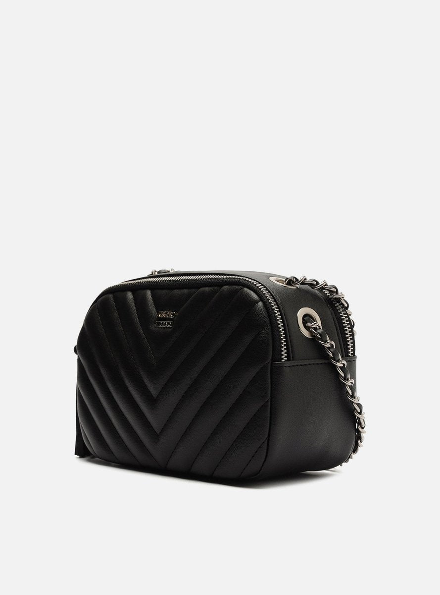 BOLSA TIRACOLO PRETA MATELASSÊ GRANDE BARBICACHO A 50029 0230 0001 AREZZO Imagem secundária do produto