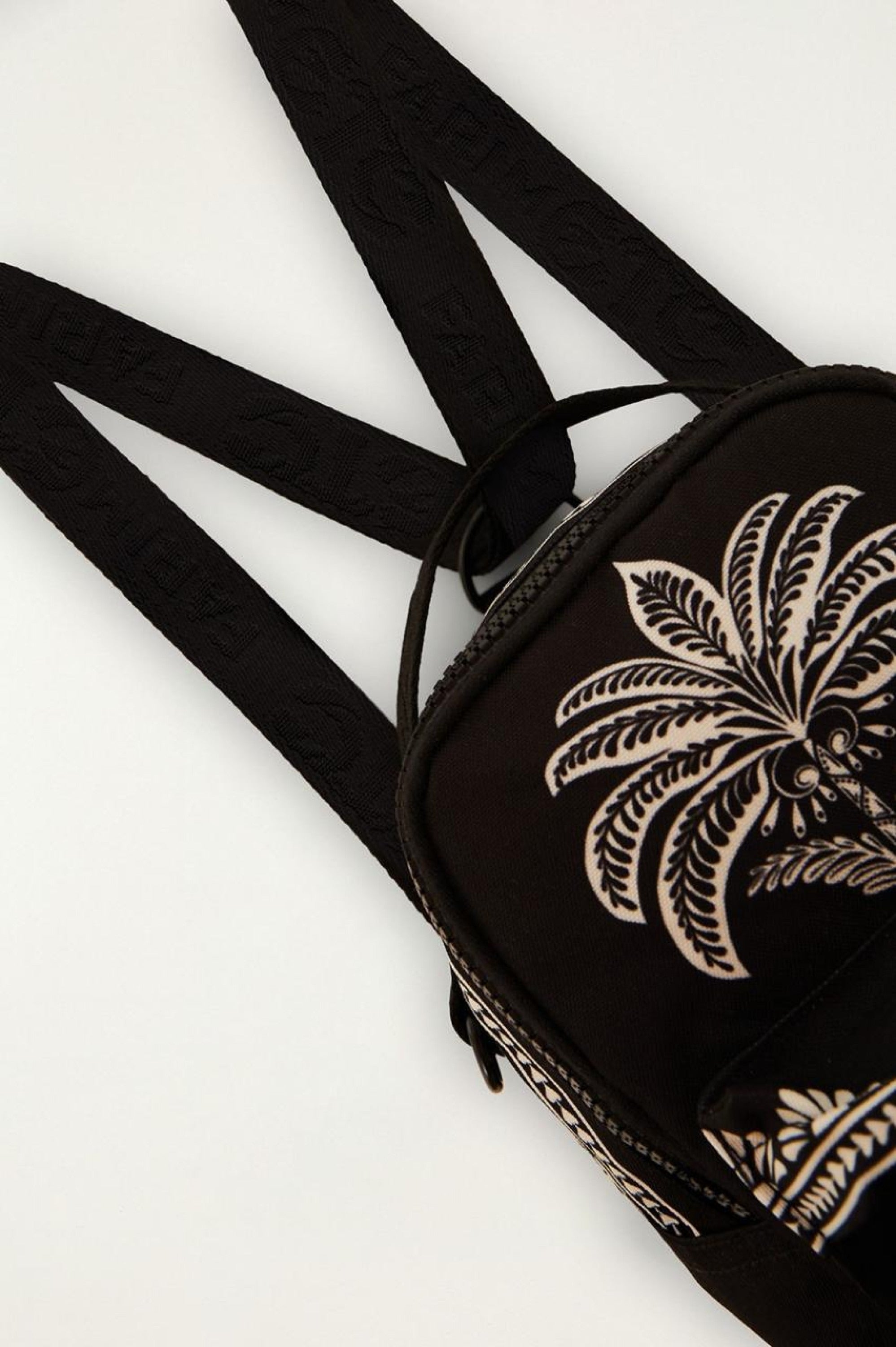 Mochila Feminino Farm ref. MINI MOCHILA - VintedoisK