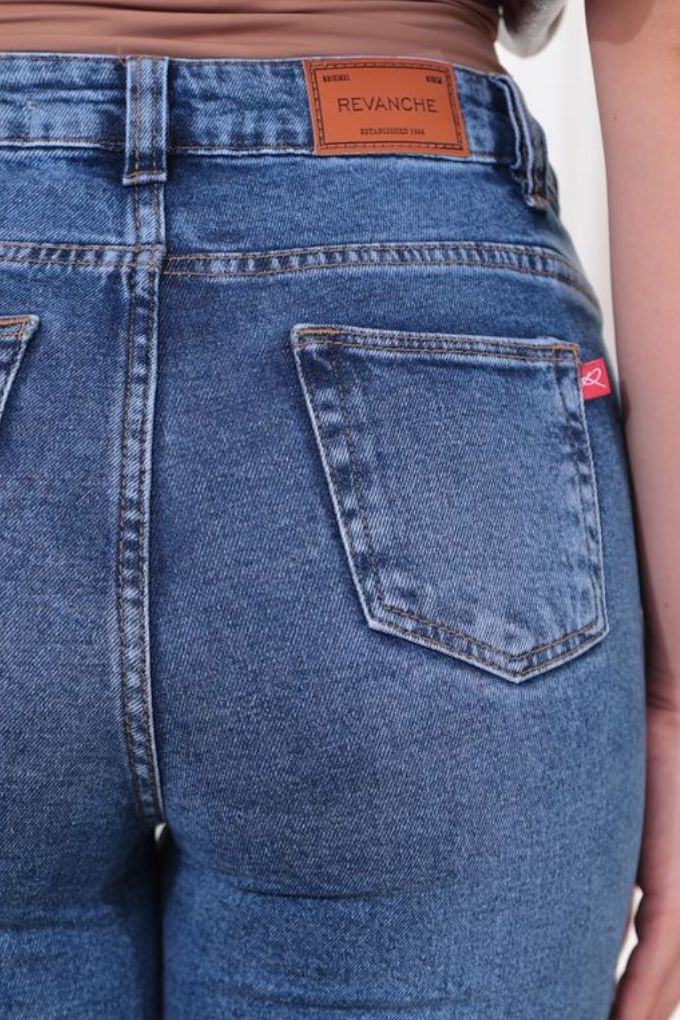 Calça Feminina REVANCHE ref. JEANS RETA - VintedoisK