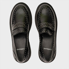 MOCASSIM LOAFER REBITES TRATORADO COURO PRETO 506021 CARRANO - Vintedoisk