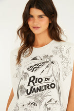 Blusa regata quadrada Rio Farm Rio, detalhe lateral do decote