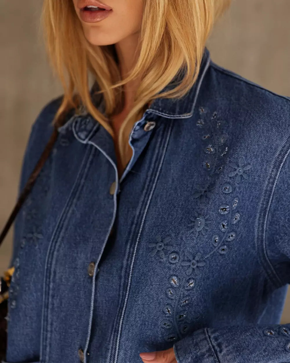 Camisa Feminino Alcance ref. CAMISA JEANS - VintedoisK