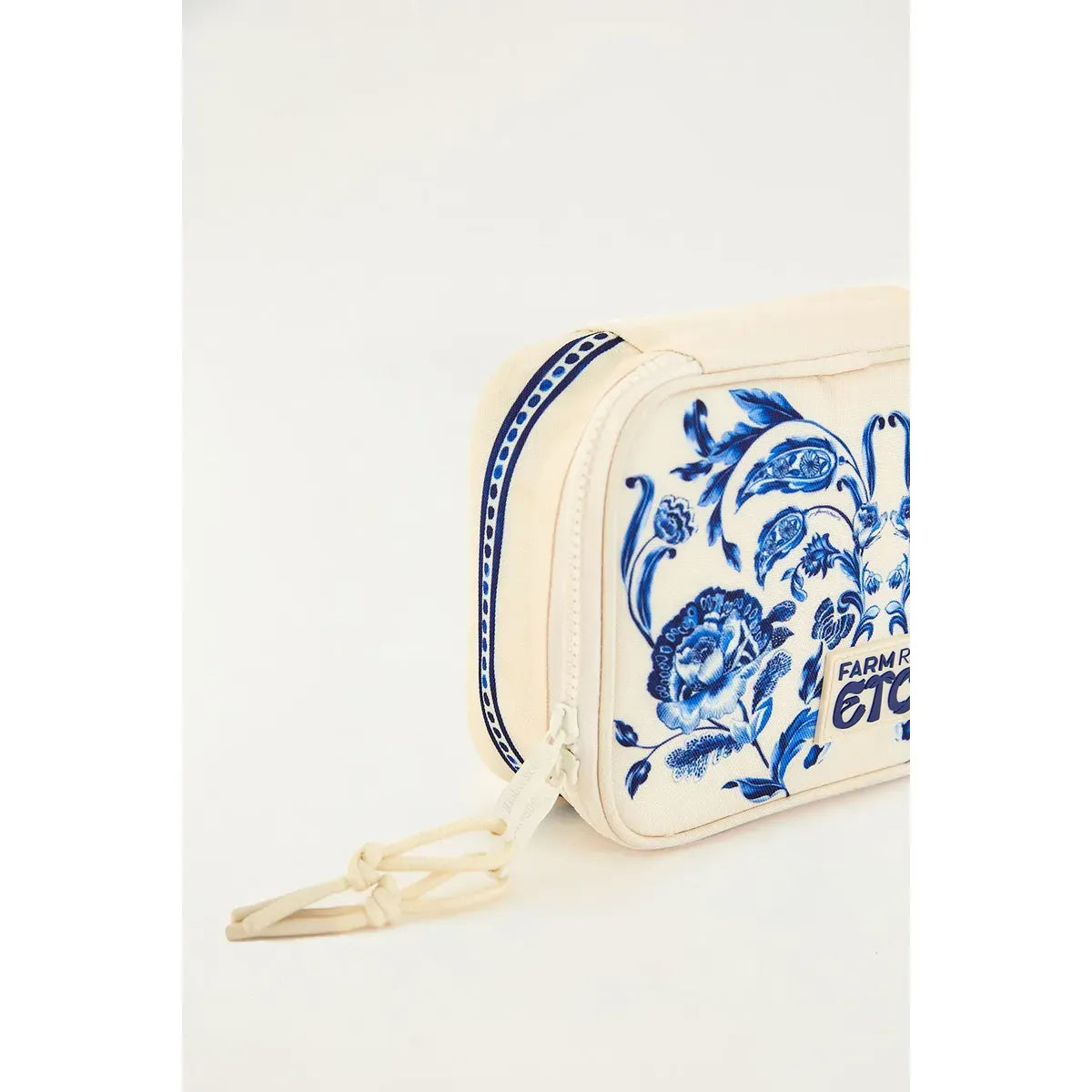 NECESSAIRE FARM XERÔ PORCELAIN 78340195 FARM ETC Imagem secundária do produto