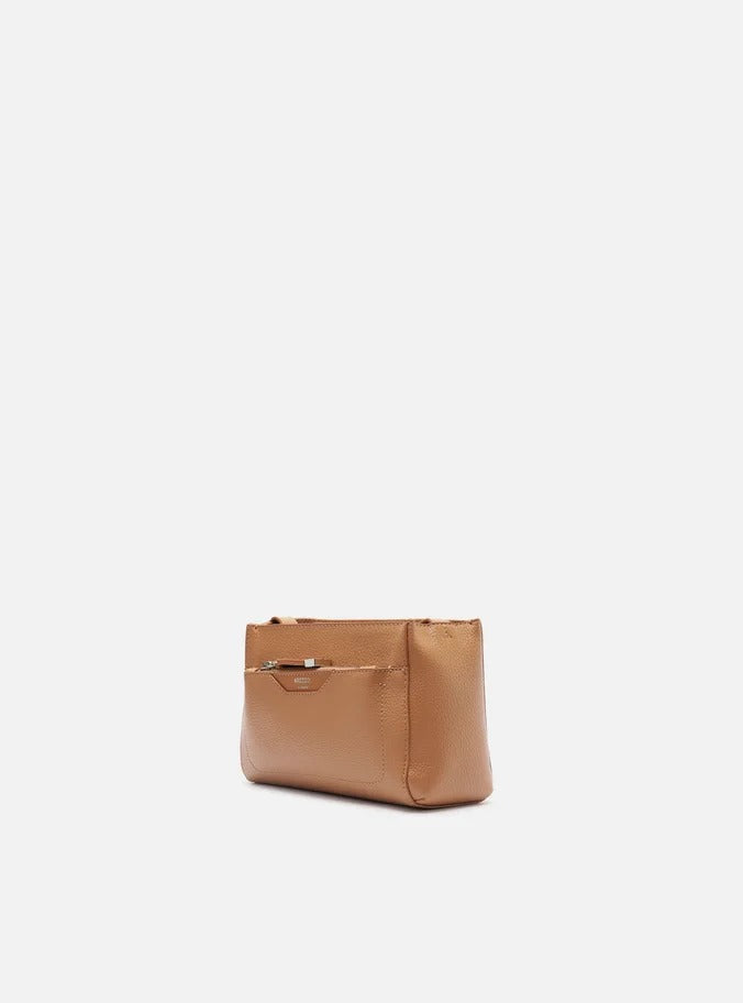 BOLSA TIRACOLO MARROM CLARA EMILLY PEQUENA A 58100 0499 0047 AREZZO Imagem secundária do produto