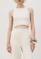 Blusa cropped justa regata Cacay preta frente, mulher, marca Cacay