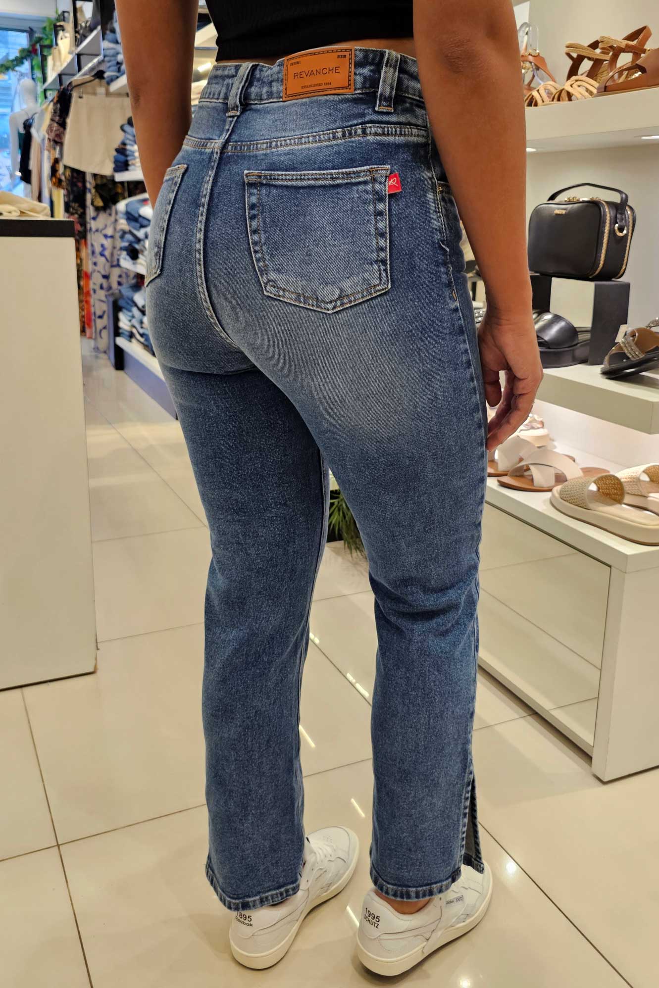 Calça Feminina REVANCHE ref. JEANS MOM - VintedoisK